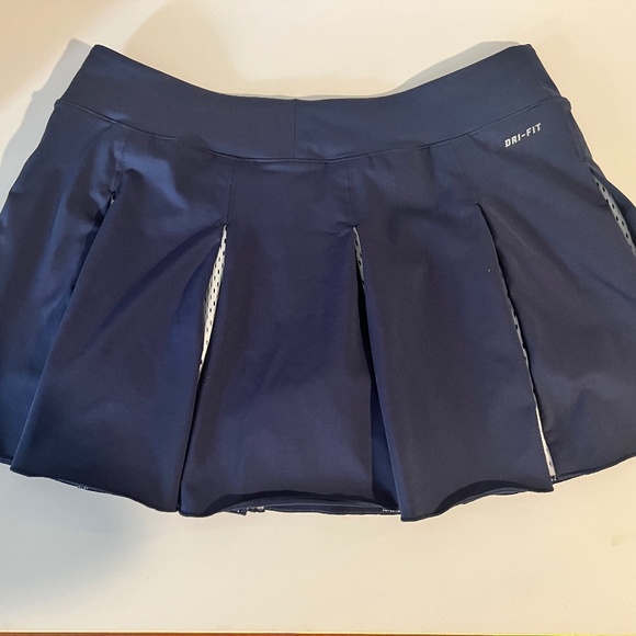 NIKE Dri-Fit skirt - Picture 4 of 4